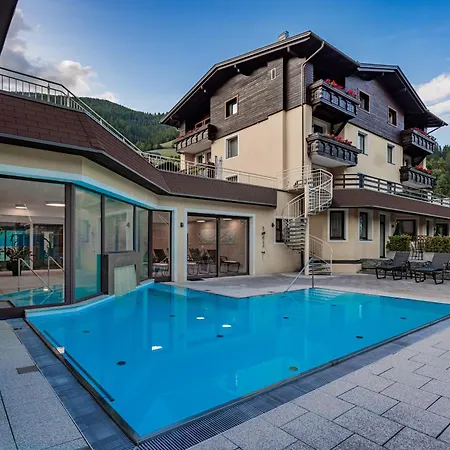 高山温泉公寓酒店 4* 巴德小基希海姆