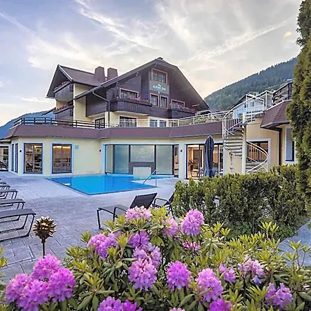 Alpine Hotel apartamentowy Bad Kleinkirchheim
